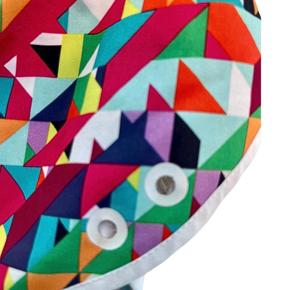FABLETICS RUNNING SHORTS COLORFUL KELEIDOSCOPE PATTERN - Picture 2 of 3